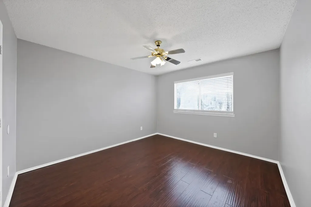 745 Woodridge Drive Desoto TX 75115