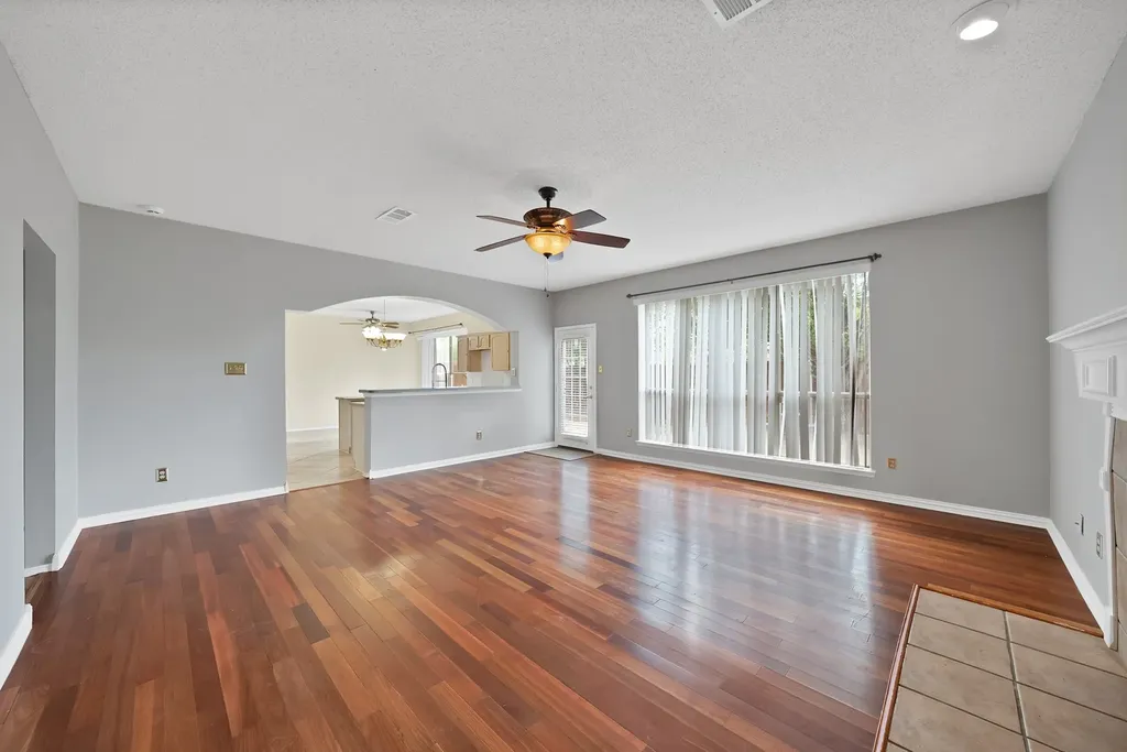 745 Woodridge Drive Desoto TX 75115
