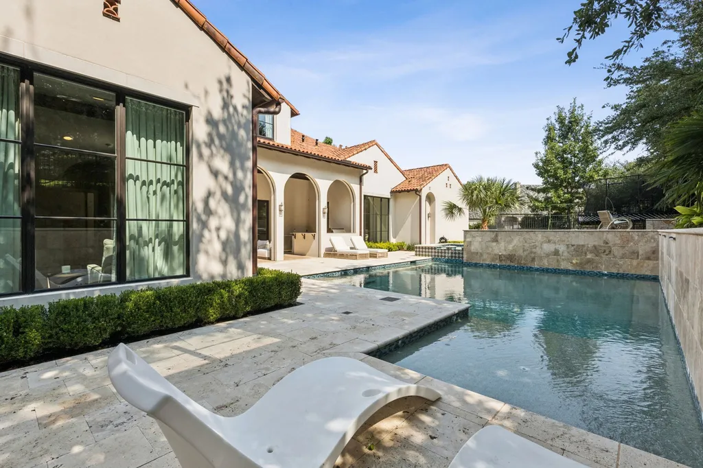 1402 Fountain Grass Court Westlake TX 76262
