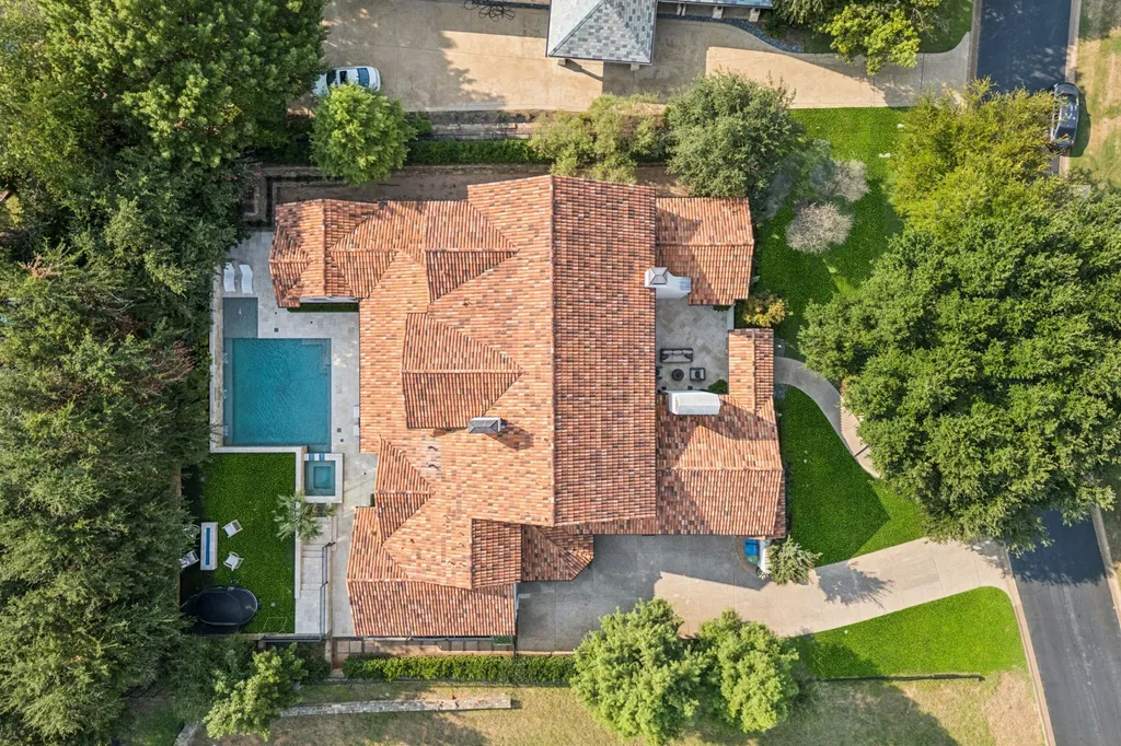 1402 Fountain Grass Court Westlake TX 76262