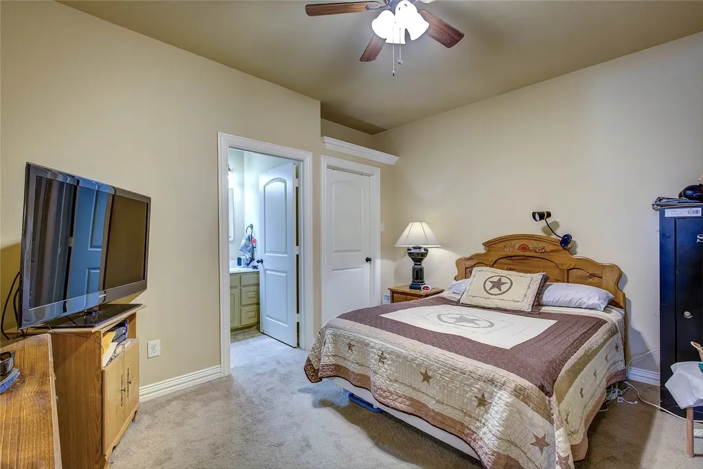 1066 Canyon Lake Road Wills Point TX 75169