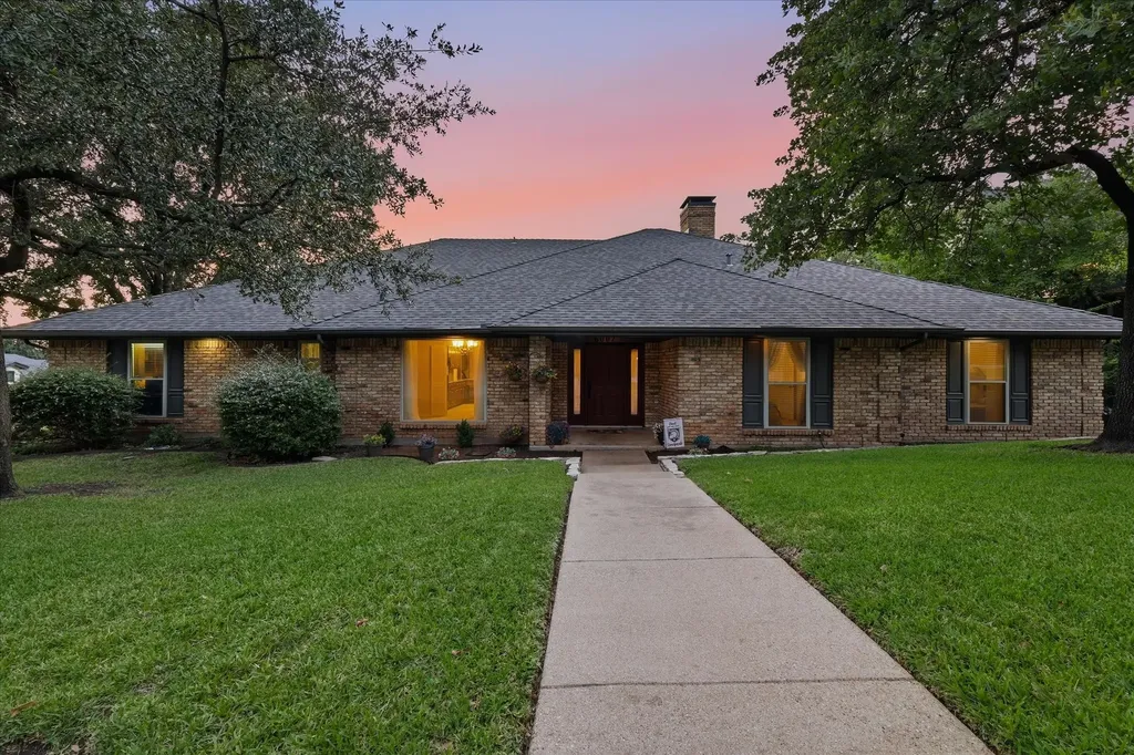 6007 Forestcreek Court Arlington TX 76016