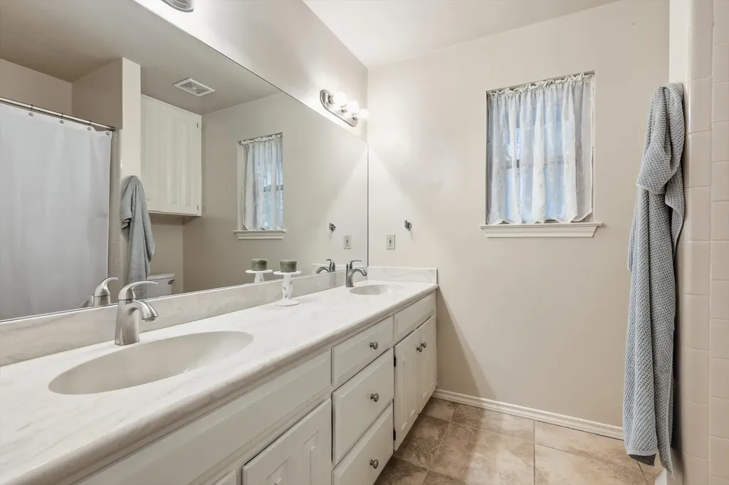 6007 Forestcreek Court Arlington TX 76016