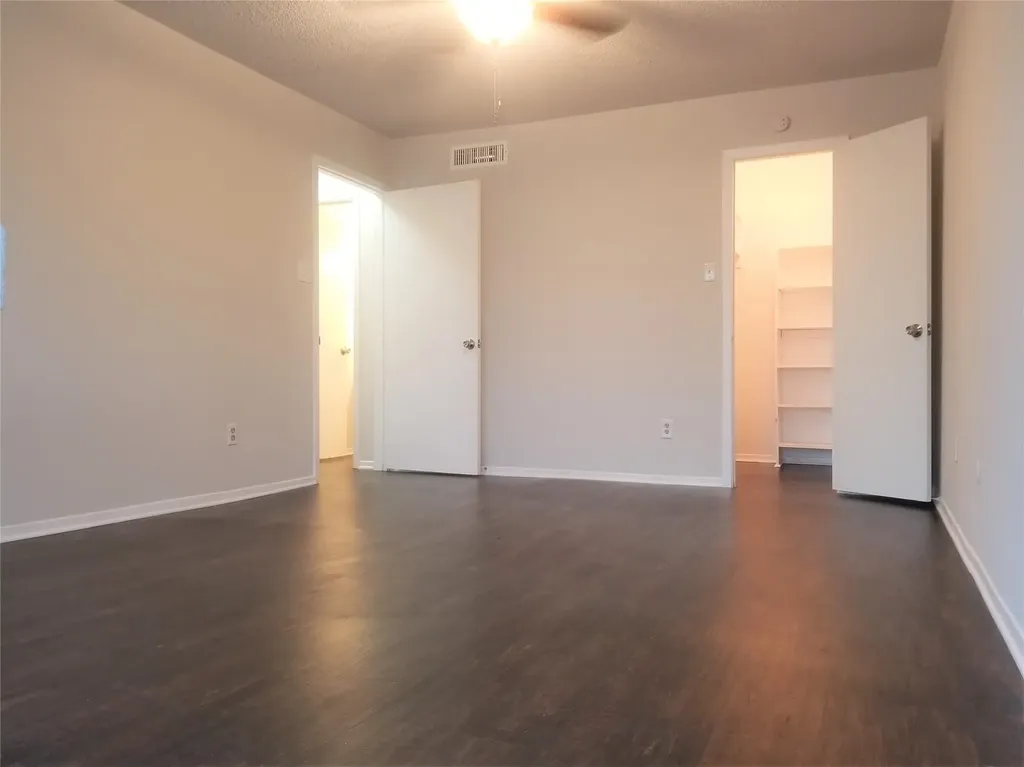 4638 Country Creek Drive Dallas TX 75236