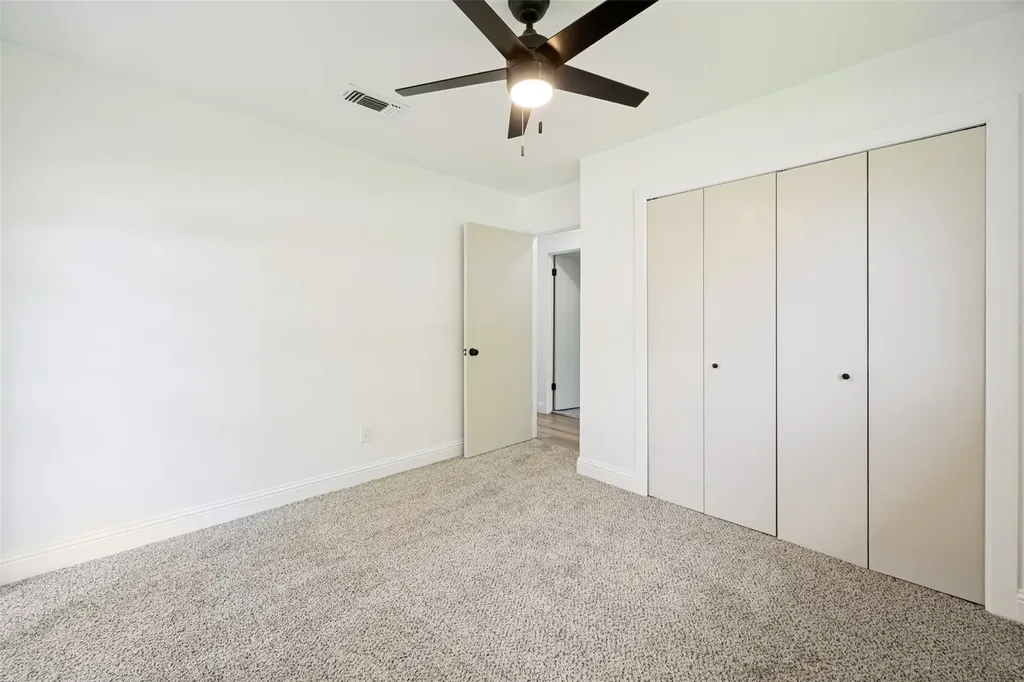 1113 Heather Court Benbrook TX 76126
