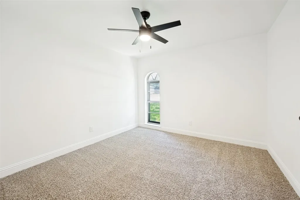 1113 Heather Court Benbrook TX 76126