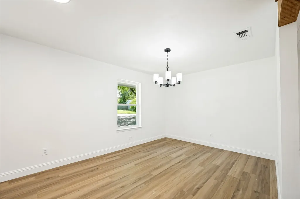 1113 Heather Court Benbrook TX 76126