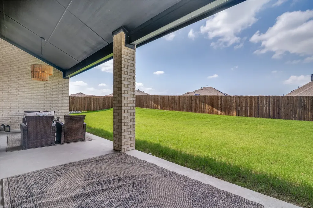 712 Stearman Lane Fate TX 75087