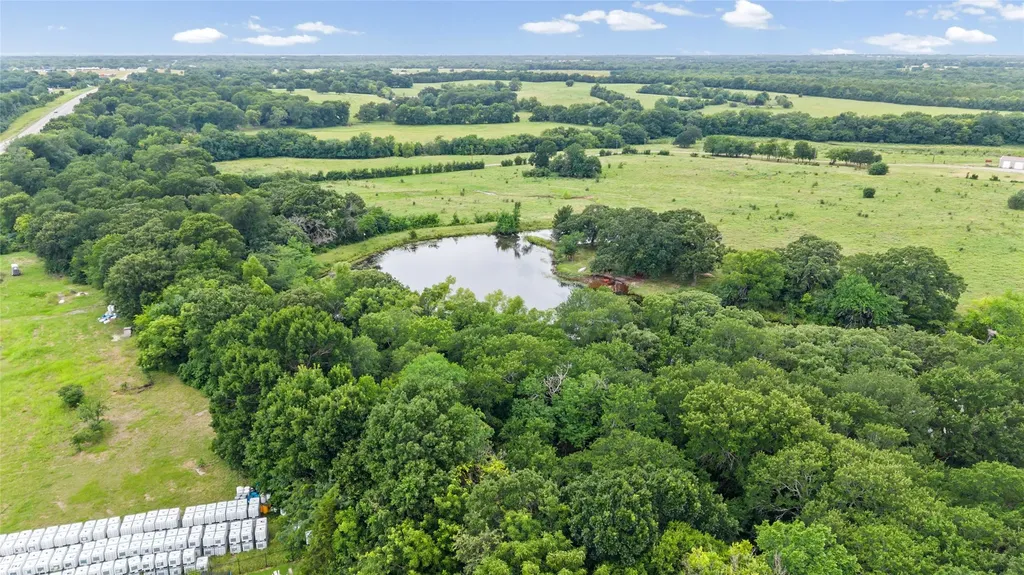 32.243 Acres S Hwy 121 Highway Bonham TX 75418