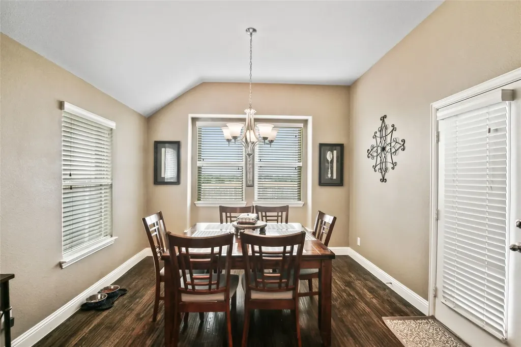 1005 Kettlewood Drive Justin TX 76247
