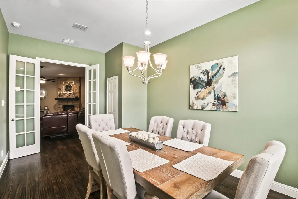 1005 Kettlewood Drive Justin TX 76247