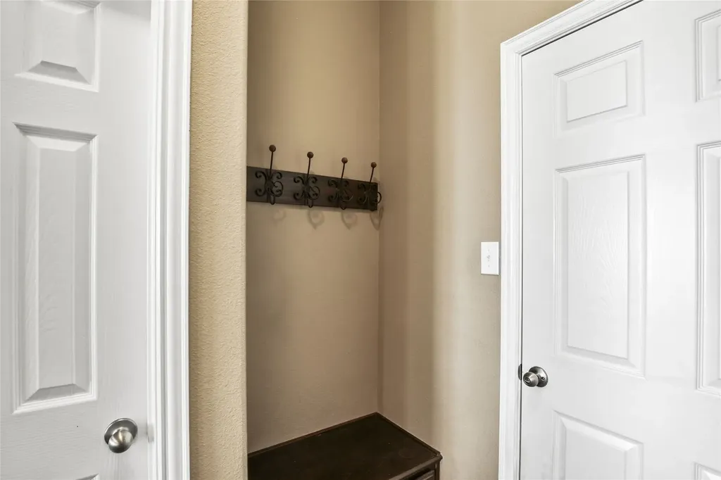 1005 Kettlewood Drive Justin TX 76247