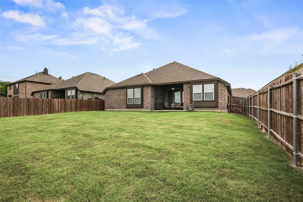 1005 Kettlewood Drive Justin TX 76247