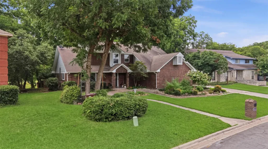 3017 Broken Bow Street Denton TX 76209