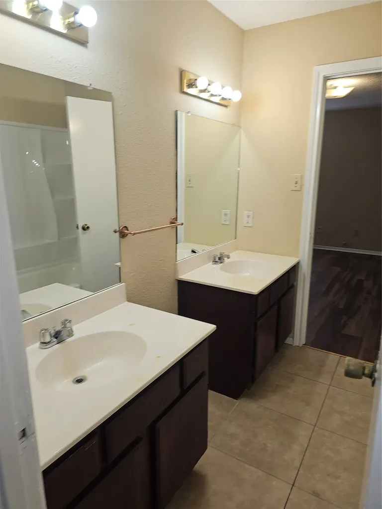 2822 Wimbledon Court Garland TX 75041
