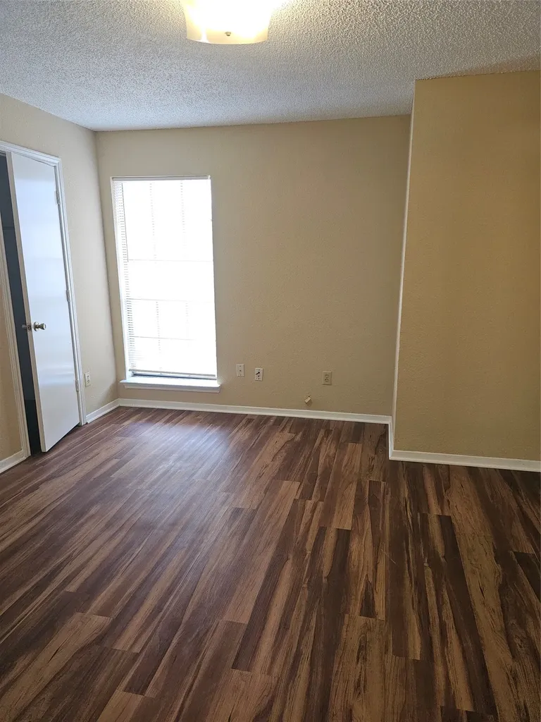 2822 Wimbledon Court Garland TX 75041