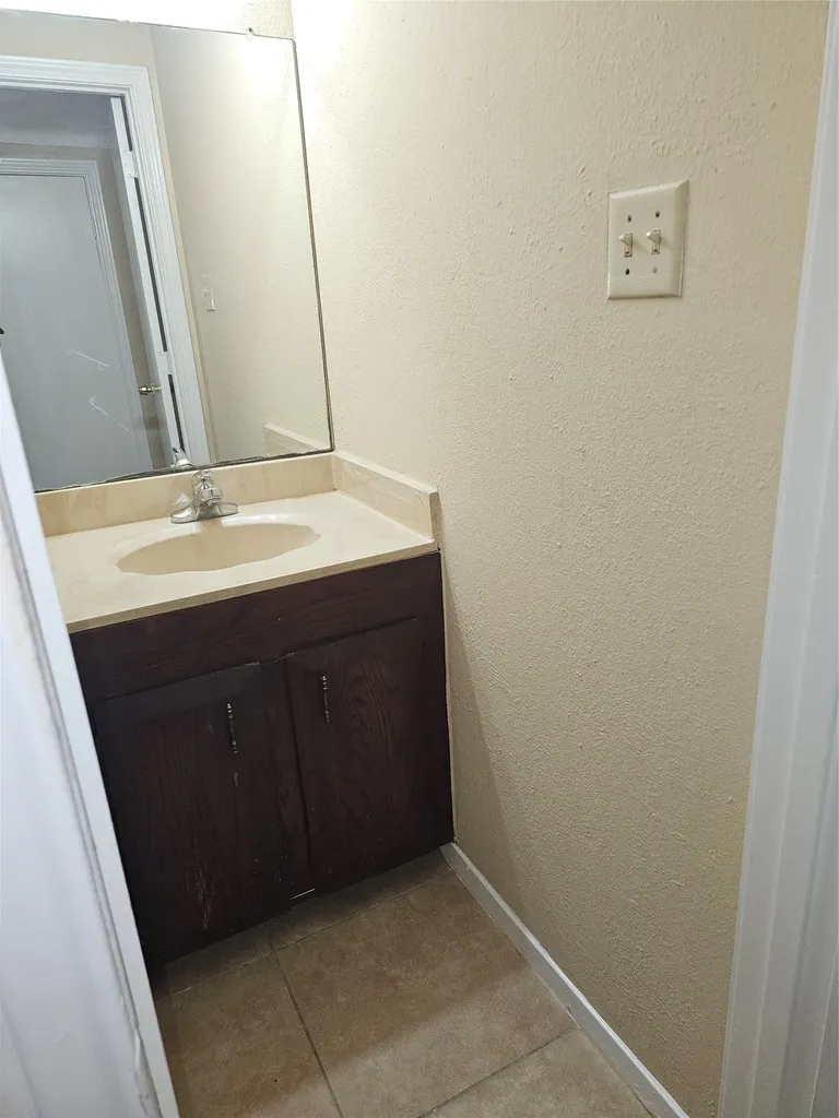 2822 Wimbledon Court Garland TX 75041