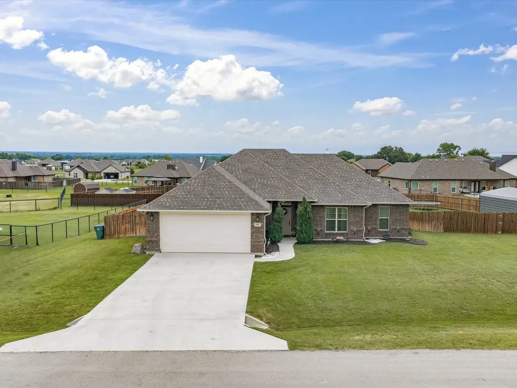 101 Walnut Street Paradise TX 76073
