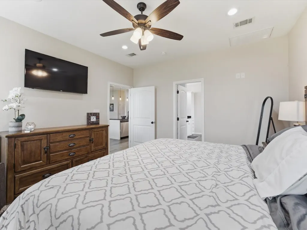 101 Walnut Street Paradise TX 76073