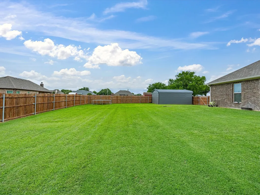 101 Walnut Street Paradise TX 76073