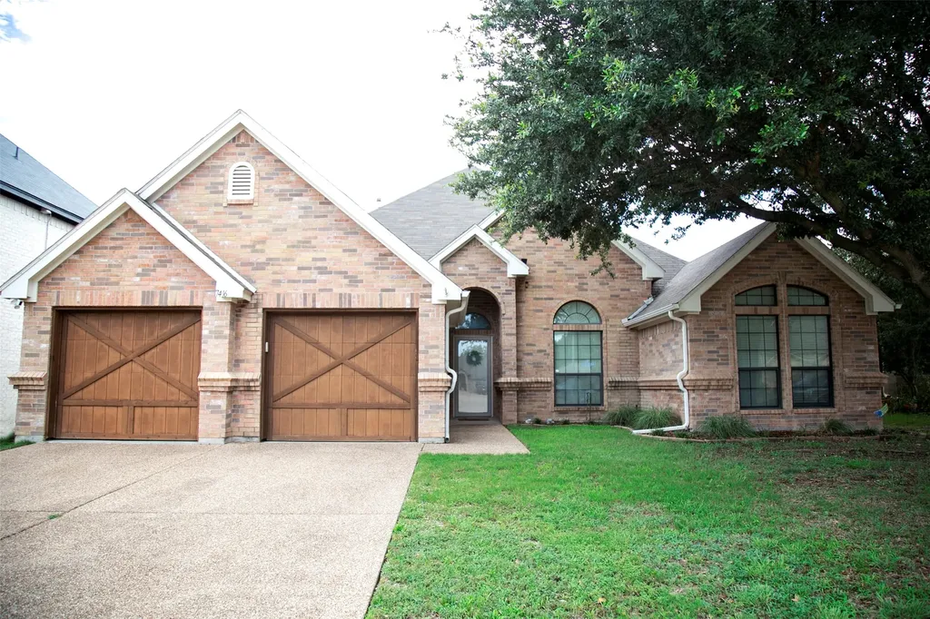 7416 Rolling Hills Drive Benbrook TX 76126
