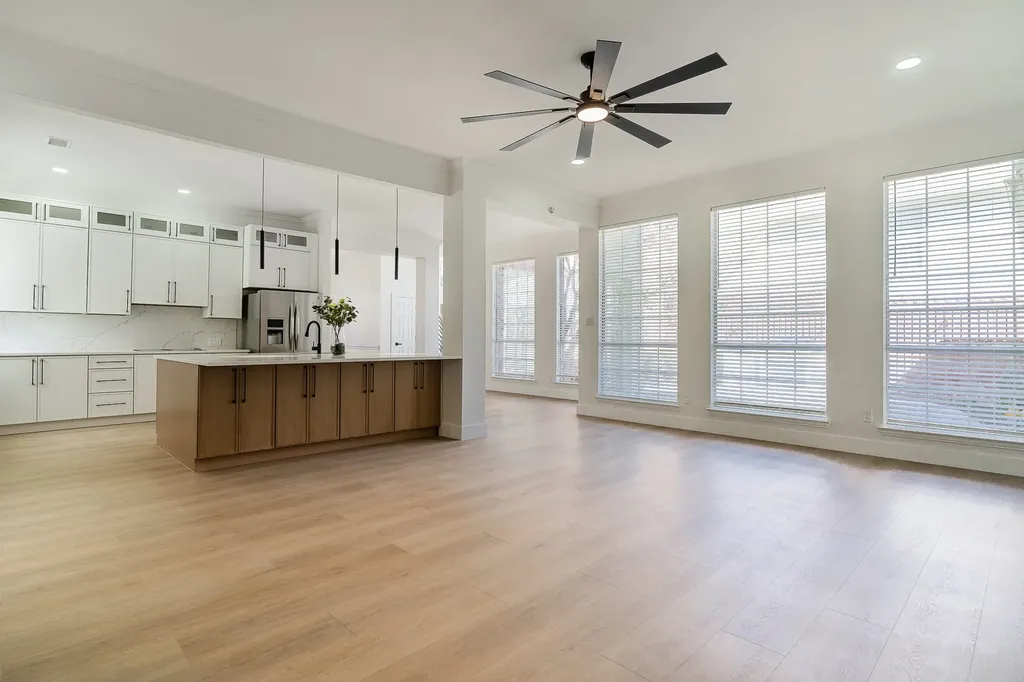 7524 Aberdon Road Dallas TX 75252