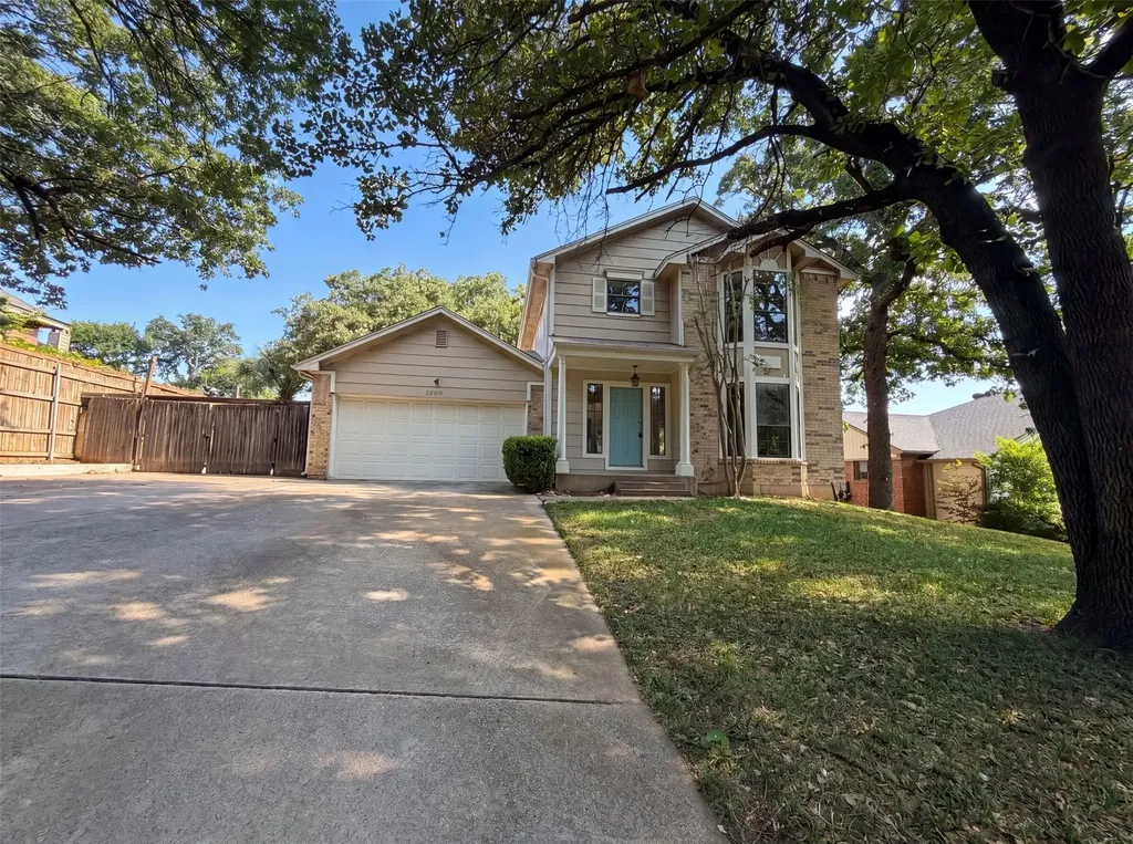 3805 Brookfield Drive Arlington TX 76001