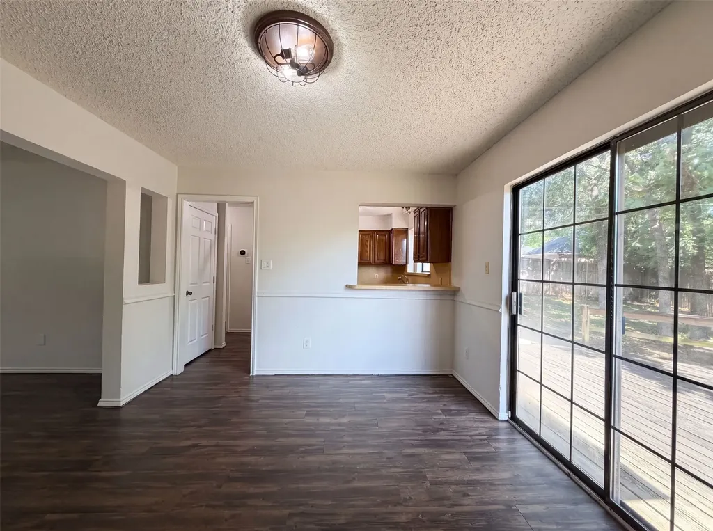 3805 Brookfield Drive Arlington TX 76001