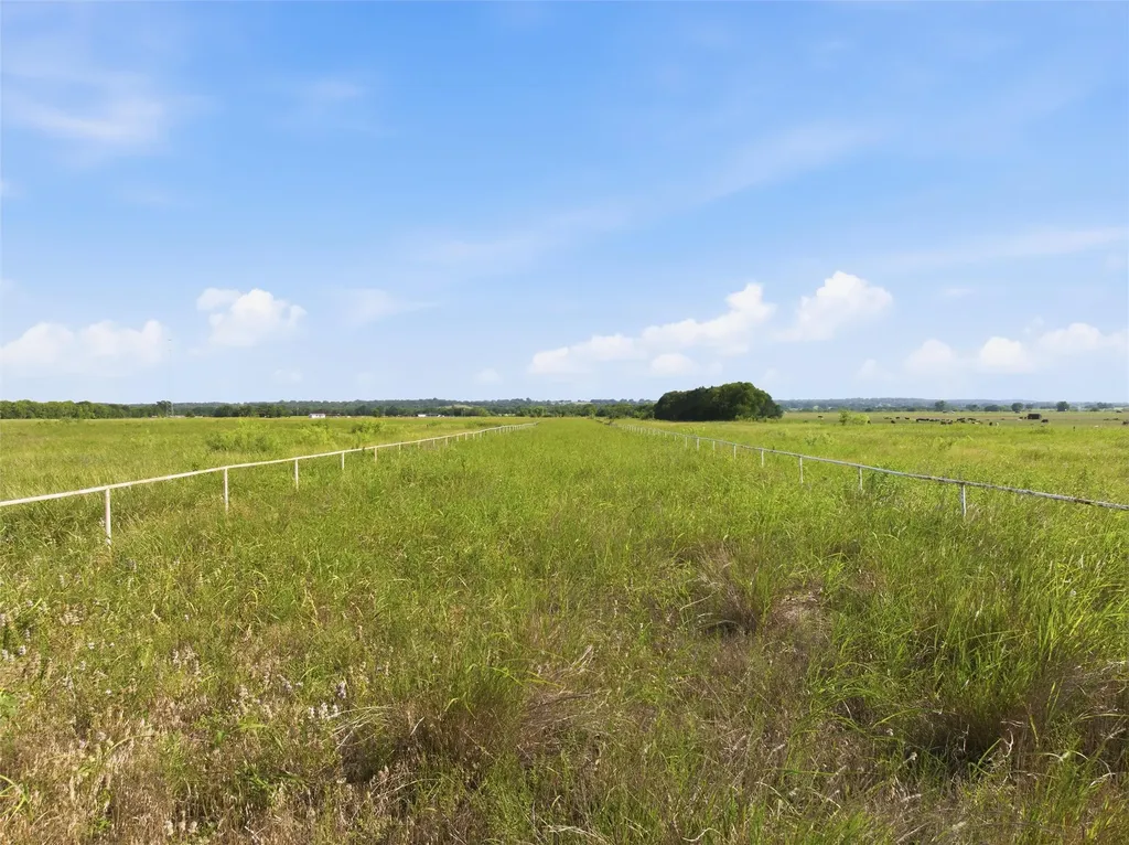 2519 Hwy 7 Highway Chilton TX 76632