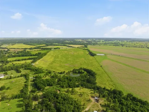 2519 Hwy 7 Highway Chilton TX 76632