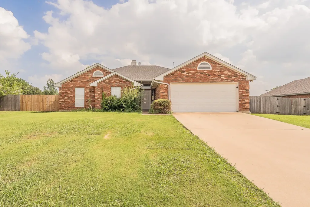 425 Madison Place Ponder TX 76259