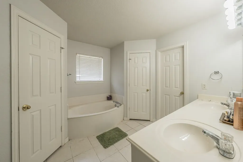 425 Madison Place Ponder TX 76259