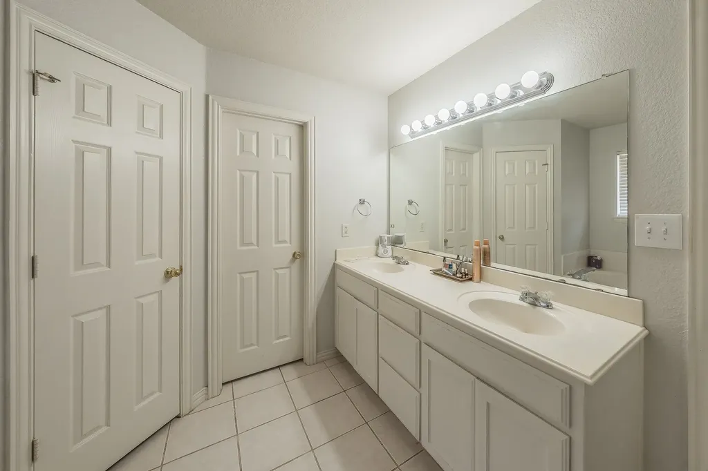 425 Madison Place Ponder TX 76259