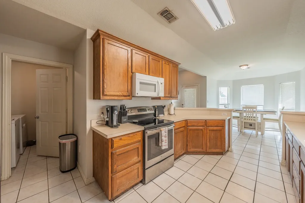 425 Madison Place Ponder TX 76259