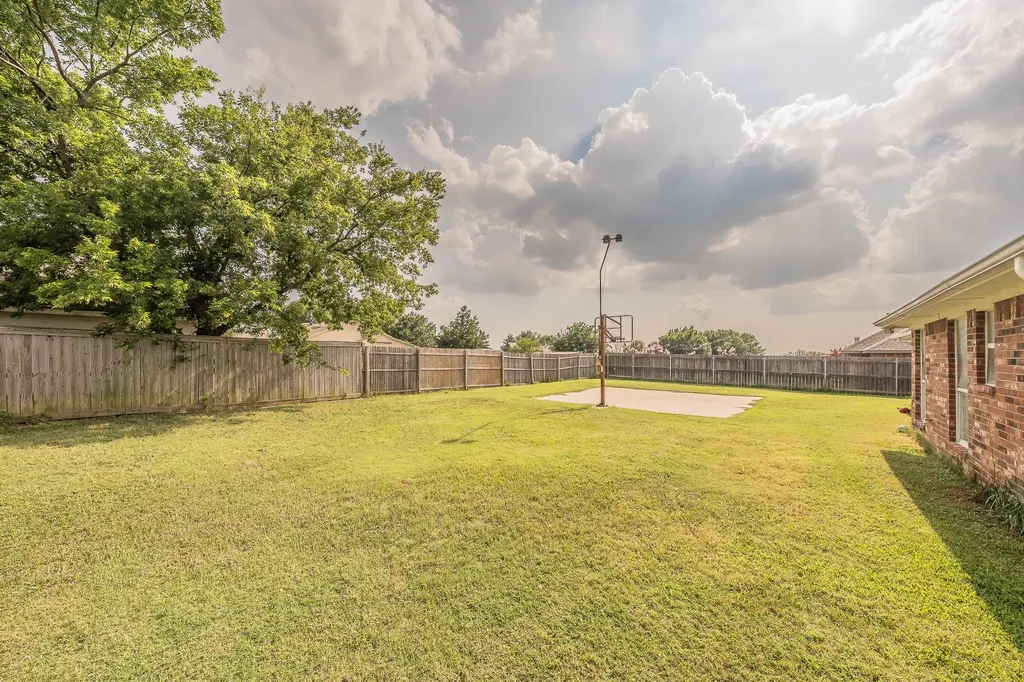 425 Madison Place Ponder TX 76259