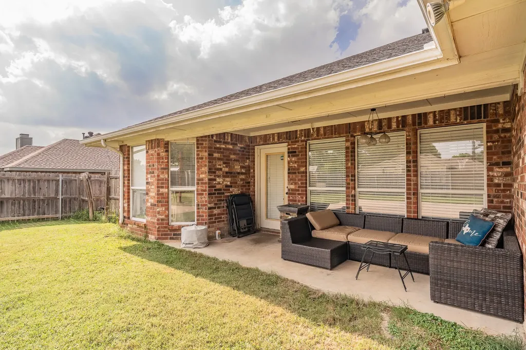 425 Madison Place Ponder TX 76259