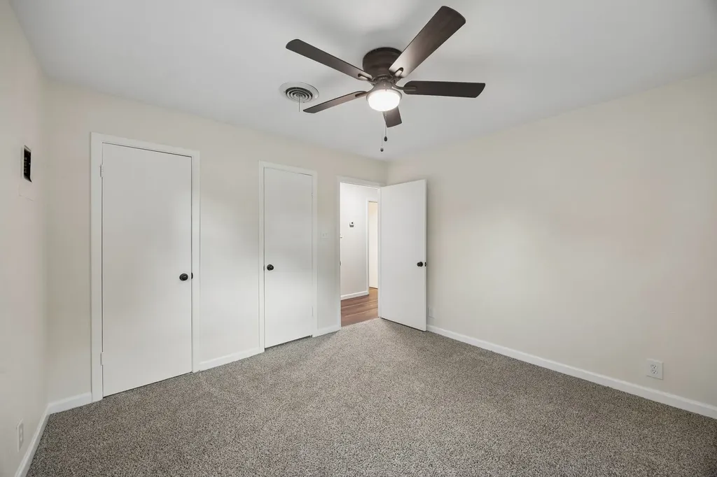 7705 Navajo Trail Lake Worth TX 76135