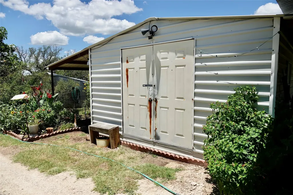 170 Cr 505 Goldthwaite TX 76844