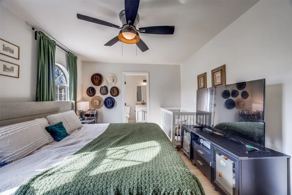 1322 Sears Street W Denison TX 75020