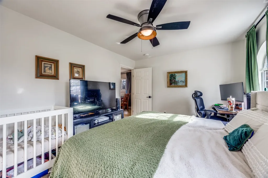 1322 Sears Street W Denison TX 75020