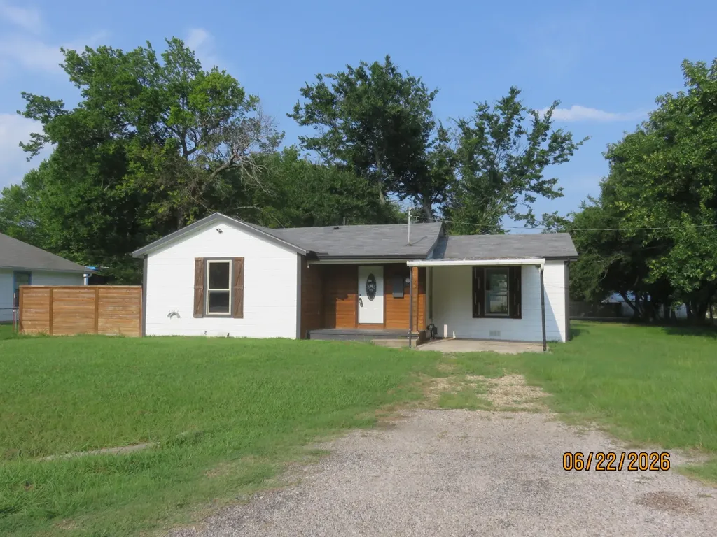705 S Patterson Street Campbell TX 75422