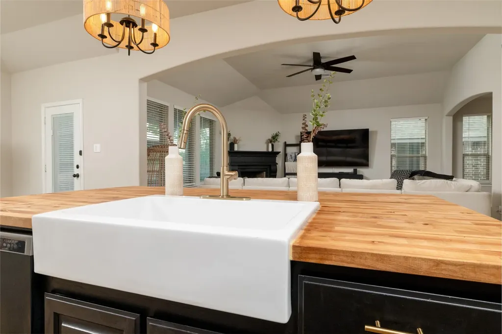 1028 Wildwood Drive Joshua TX 76058