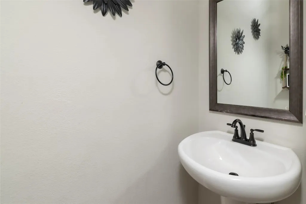 1028 Wildwood Drive Joshua TX 76058