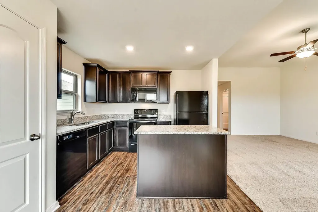 207 Liberty Lane Venus TX 76084