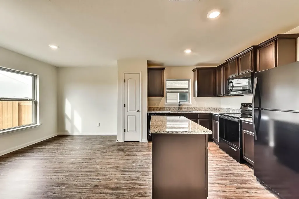 207 Liberty Lane Venus TX 76084