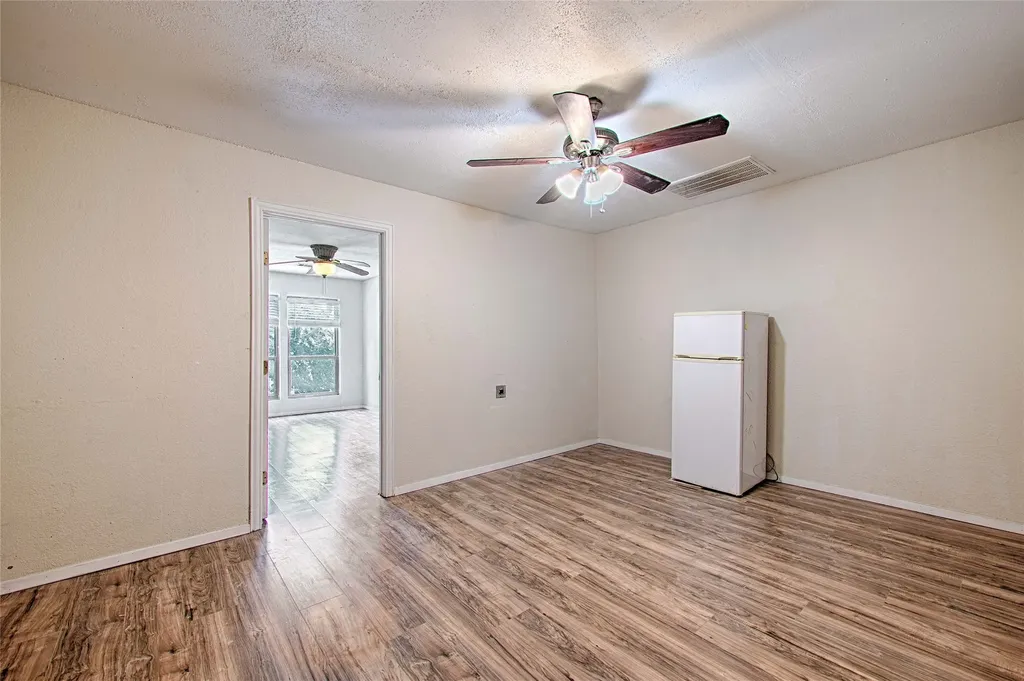 15889 Preston Road Dallas TX 75248