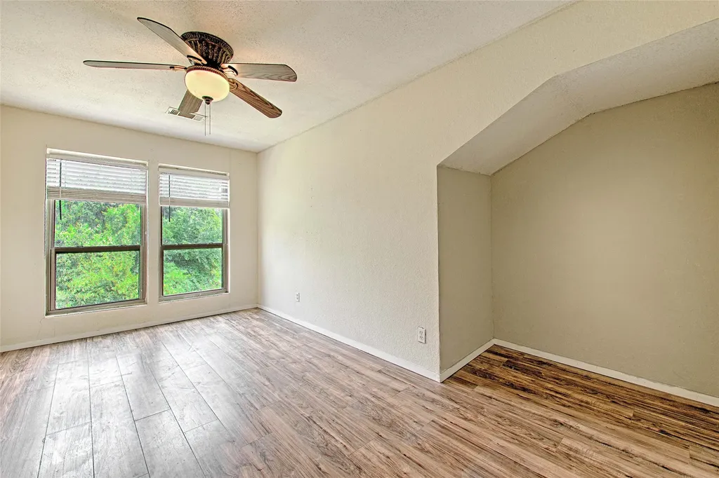 15889 Preston Road Dallas TX 75248