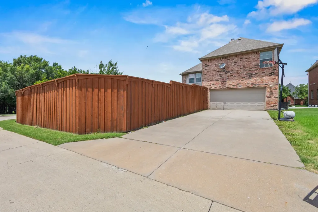 11703 Stephenville Drive Frisco TX 75035