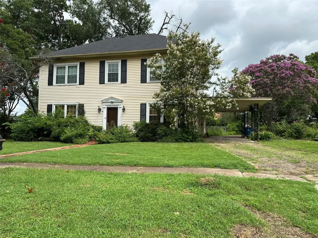 509 E Main Street Mexia TX 76667