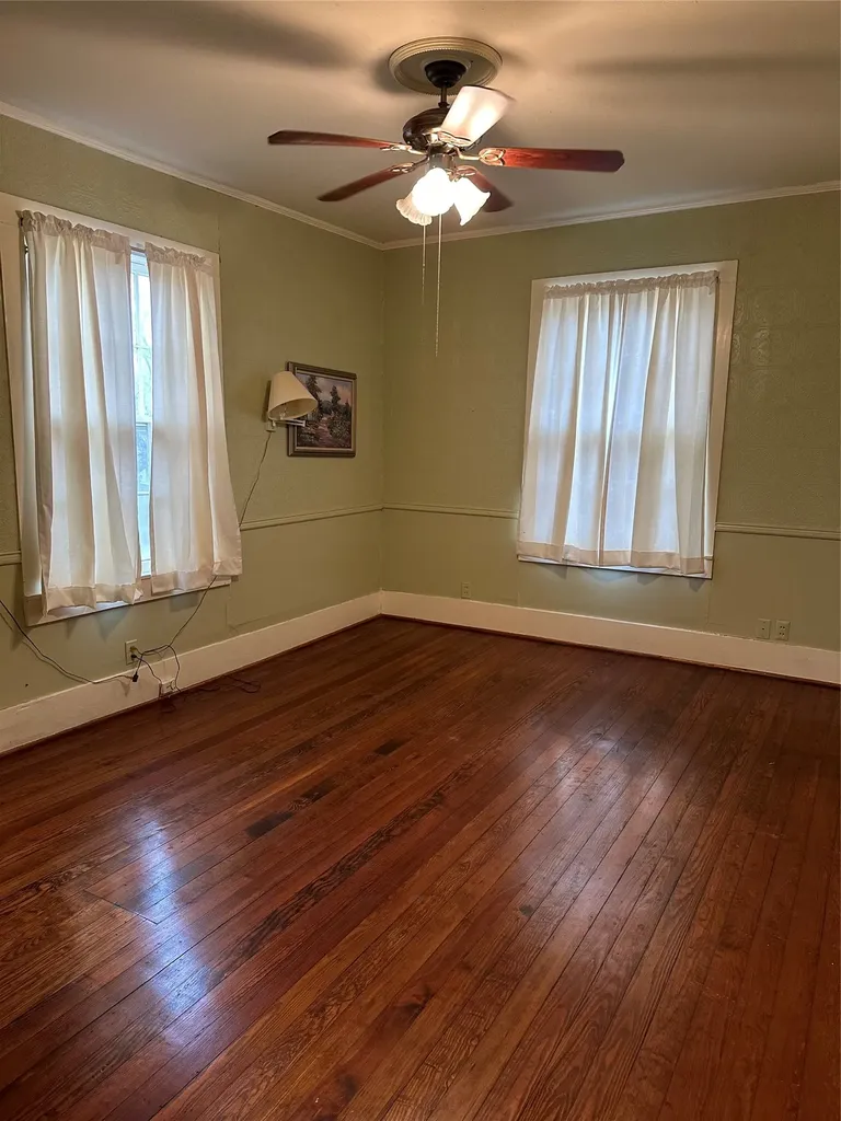 509 E Main Street Mexia TX 76667